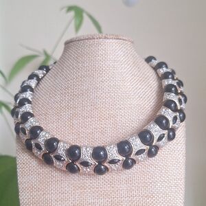 Elegant Black and Gold Women's Necklace